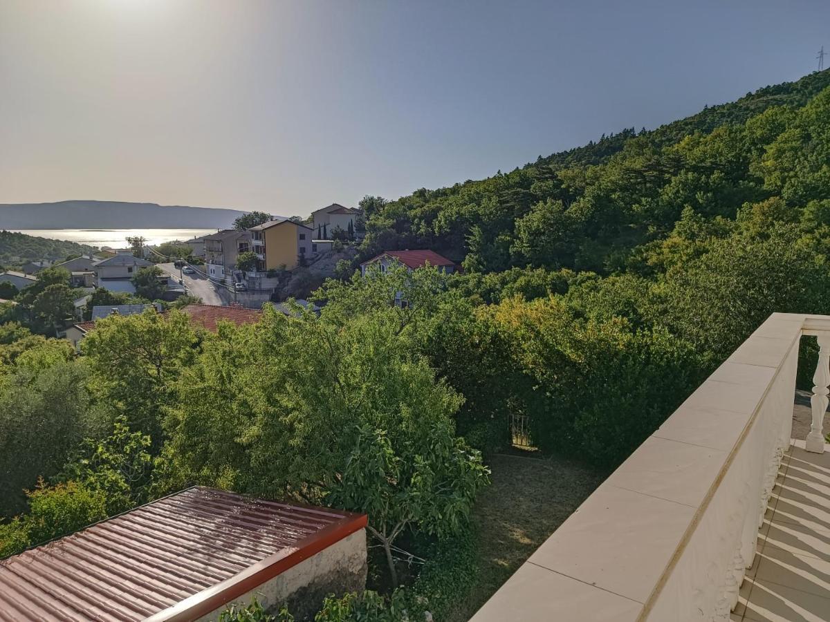 Appartement Valentino à Senj  Extérieur photo